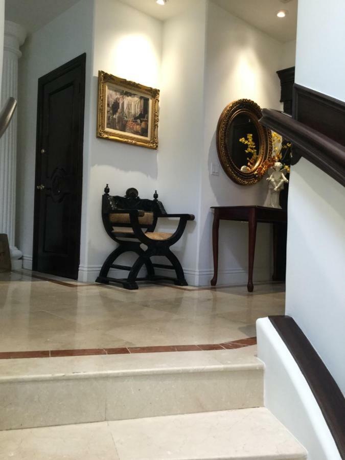 Entire Second Flr - Santa Monica Luxury Roman Villa Los Angeles Zewnętrze zdjęcie